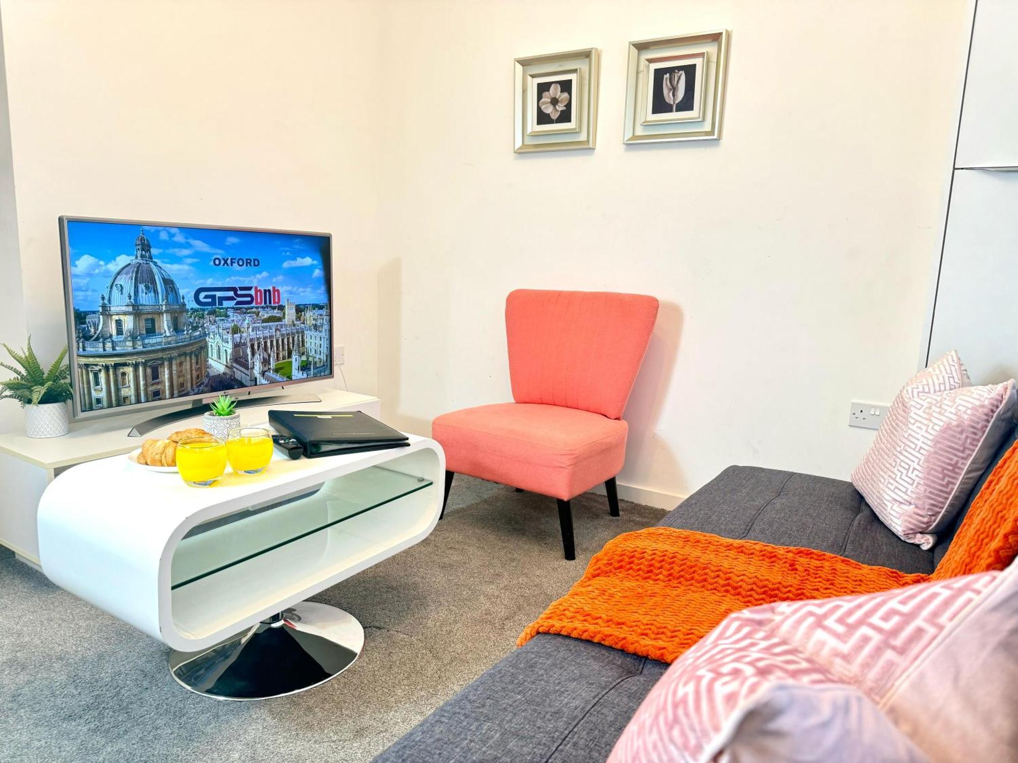 Walnut Flats: Stylish Oxford-Area Apartment with Netflix Kidlington Exterior photo