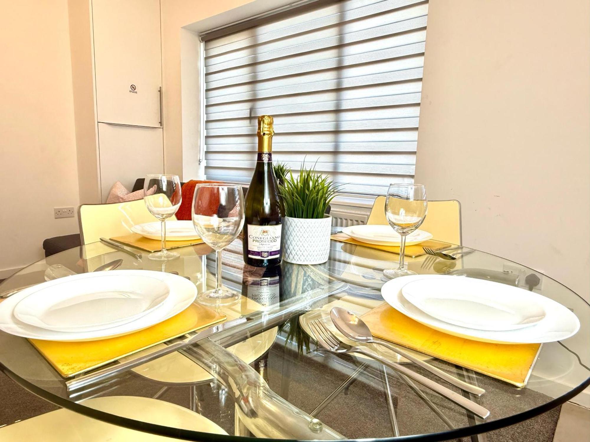 Walnut Flats: Stylish Oxford-Area Apartment with Netflix Kidlington Exterior photo